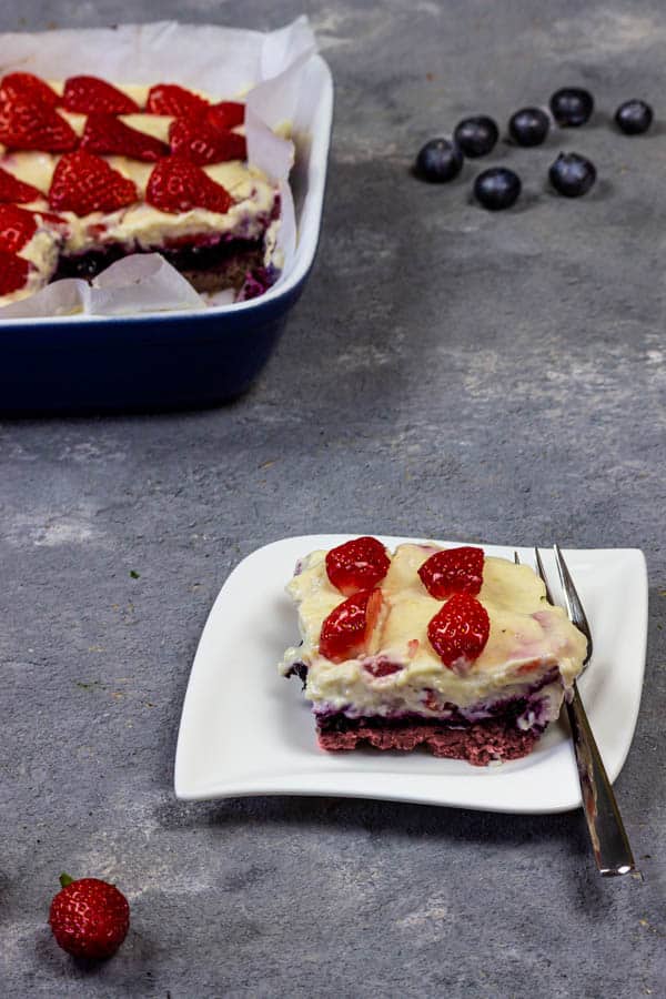 vegan-4th-july-dessert-strawberry-blueberry