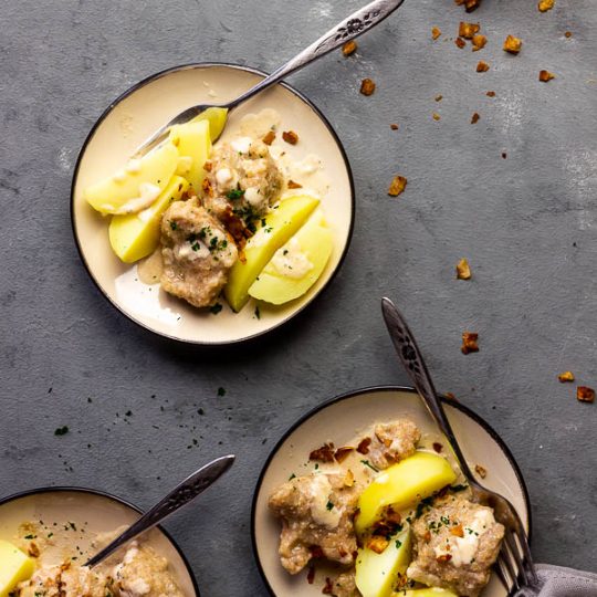 Vegan Dumplings (Flour), Potatoes & Cream Sauce Ve Eat Cook Bake