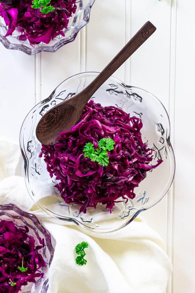 vegan red, purple coleslaw with red cabbage (wfpb)