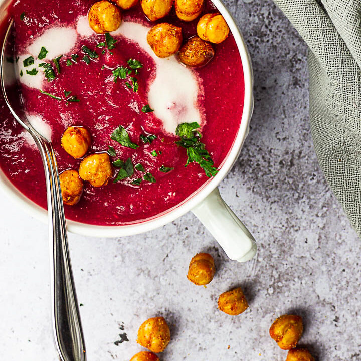 Leichte Ingwer Kardamom Rote Bete Suppe (vegan) - Ve Eat Cook Bake