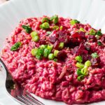 Easy and Quick vegan Beetroot Risotto with Hummus