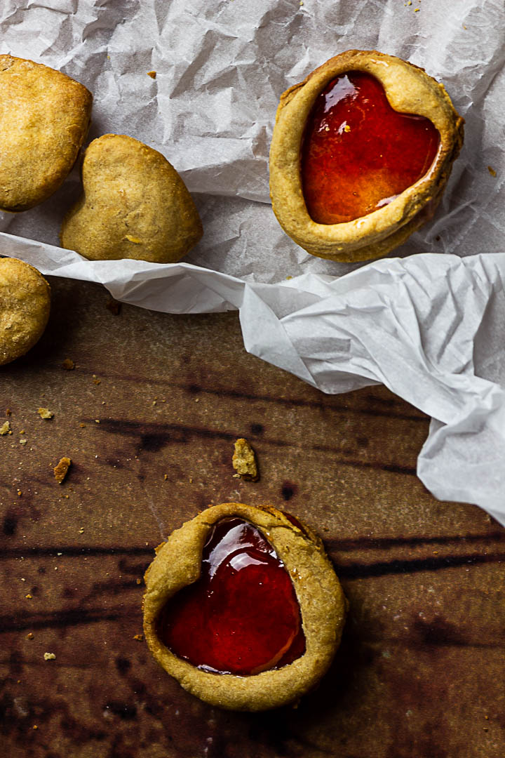 Vegane Linzer Plätzchen oder auch Spitzbuben mit Marmelade und einem ölfreien Mürbeteig