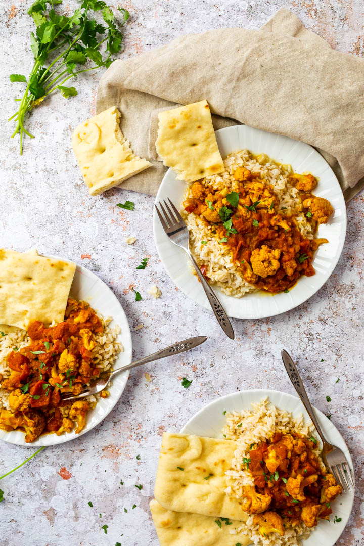 Veganes Tikka Masala mit Blumenkohl und authentischen Gewürzen. (vegetarisch, glutenfrei)