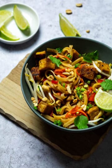 Vegan Tofu Pad Thai Recipe (easy, oil free) - Ve Eat Cook Bake