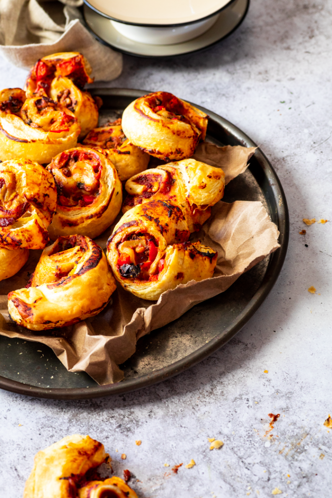 Vegane Lauch-Quiche mit sonnengetrockneten Tomaten - Ve Eat Cook Bake