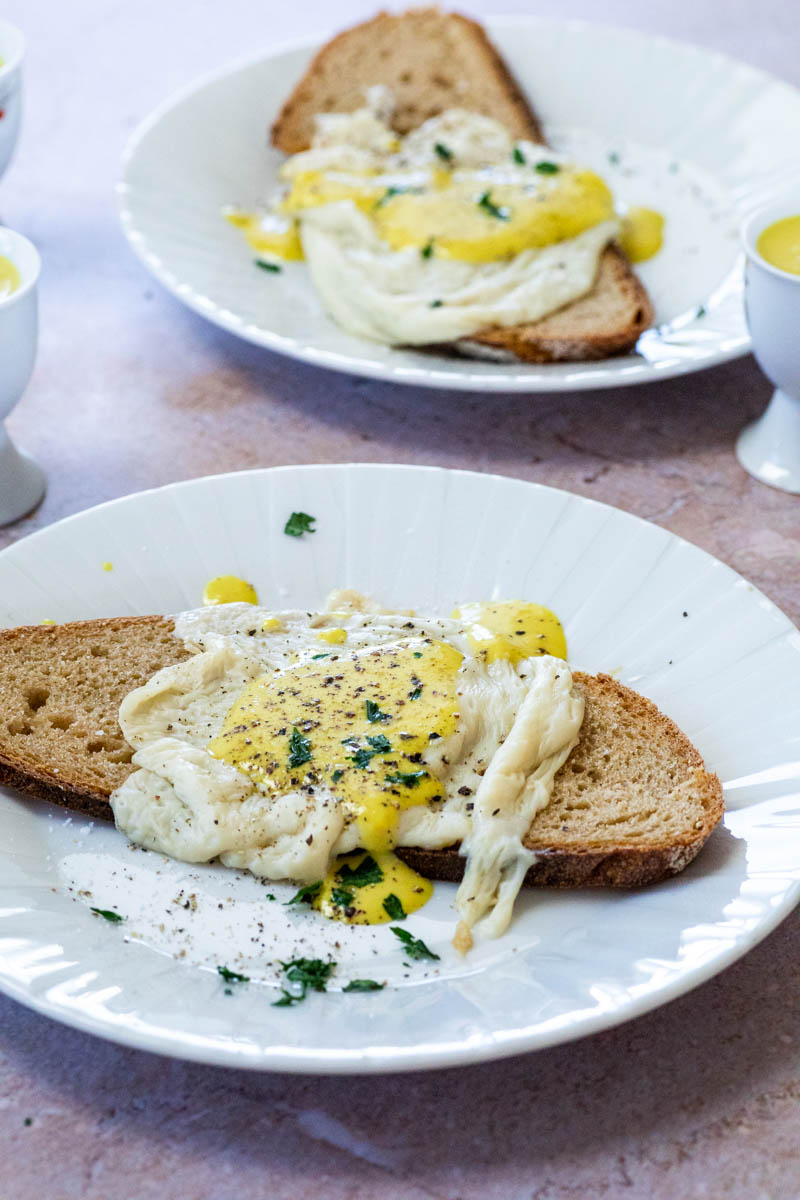 Vegan Fried Eggs with Egg Yolk - Ve Eat Cook Bake