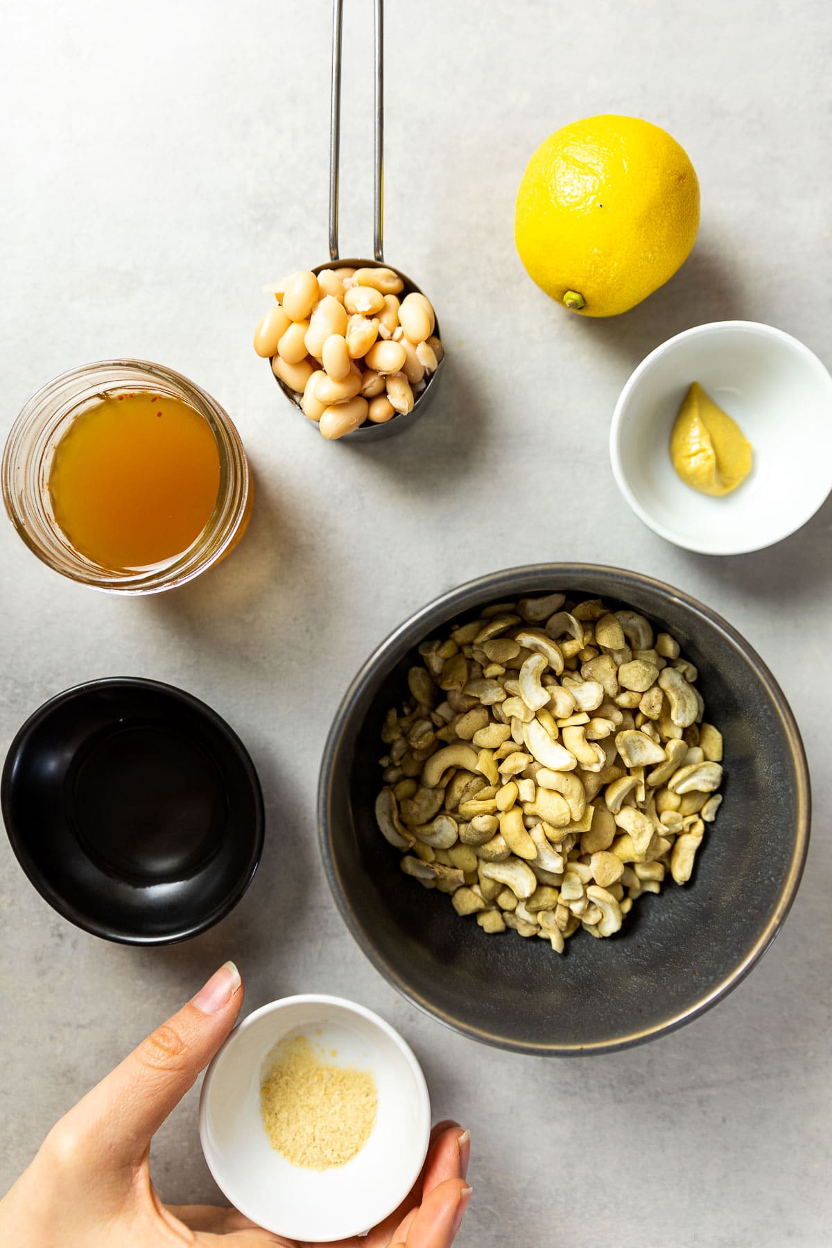 Ingredients for an oil-free vegan mayonnaise