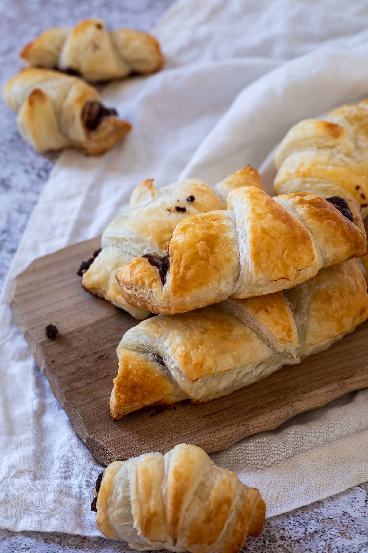 8 Chocolate au pains filled with dark chocolate bars